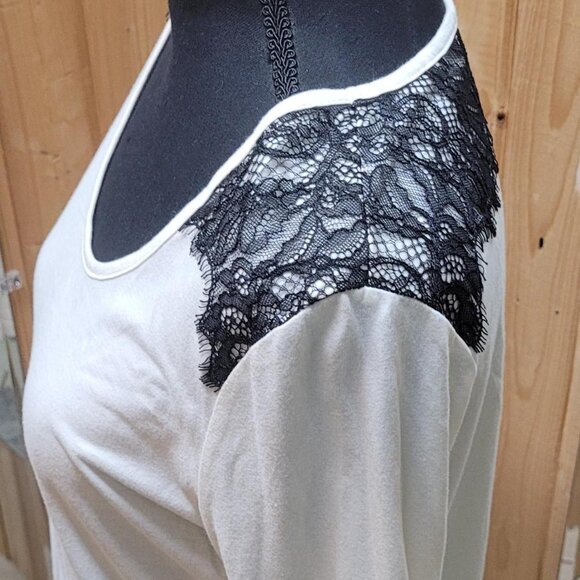 Talbots Small white  long sleeve top with 3/4 sleeves and black shoulder lace - Picture 3 of 6